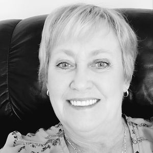 Meet your Posher, Shelly